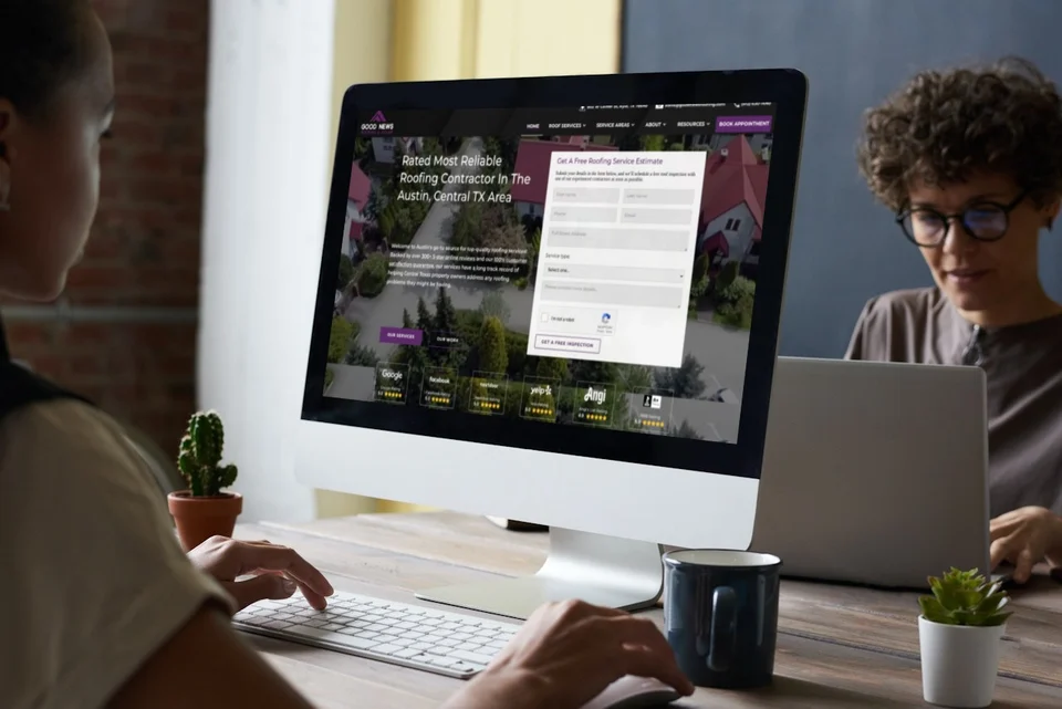 Good News Roofing website with service navigation and an empty roofing estimate request form.